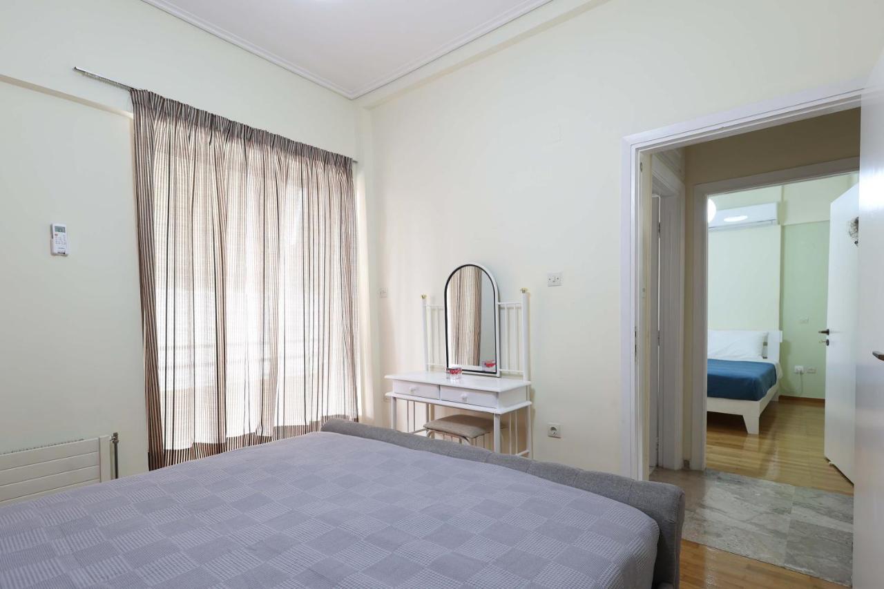 Spacious View Of Central Square Kalamata Exterior foto
